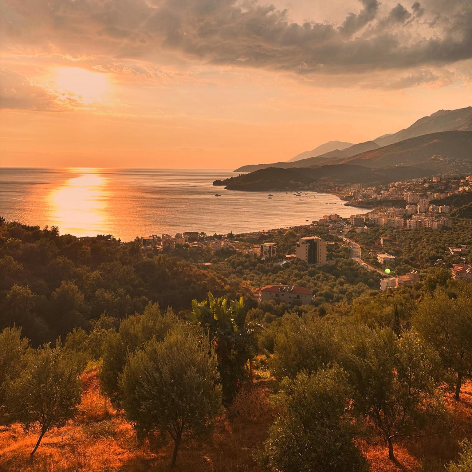 Belvedere Hotel&Suites Himare Eksteriør bilde